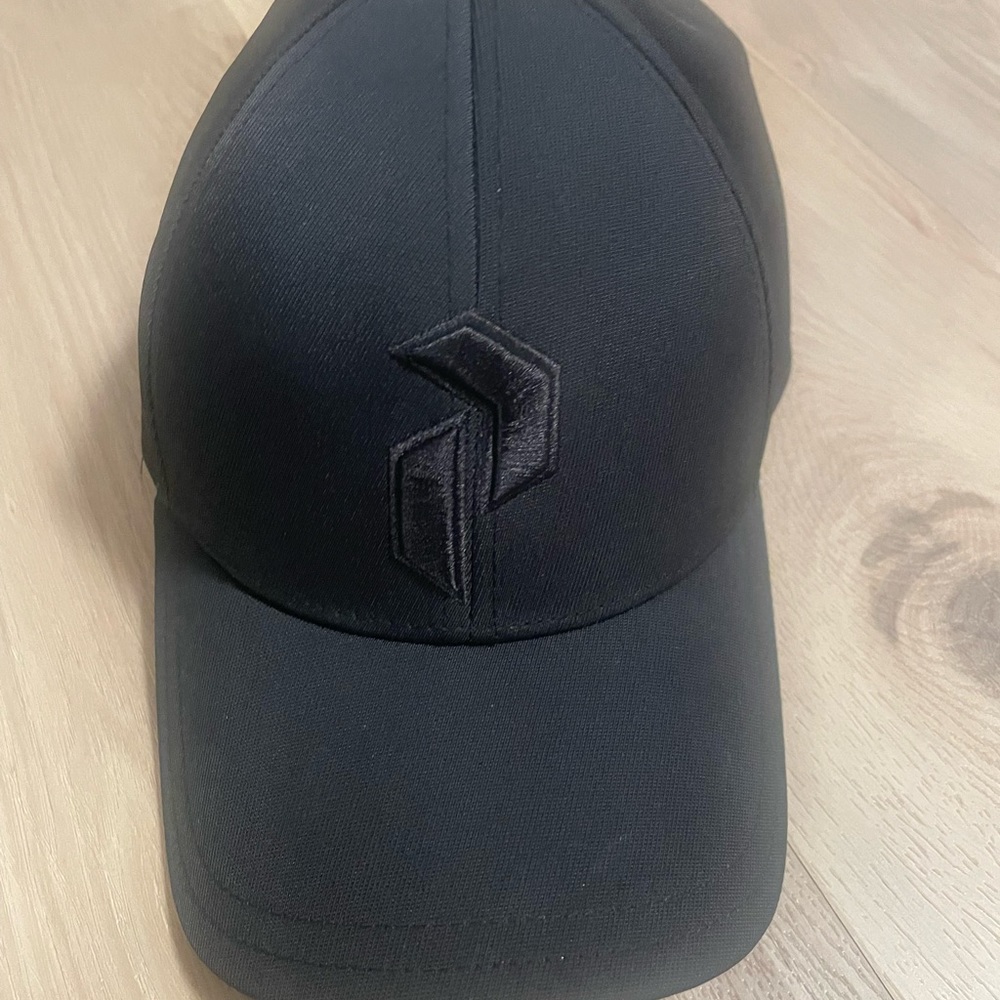 Peak performance, baseball, cap